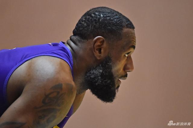 兰兹博格37分准绝杀祝铭震25+8 山东险胜广州